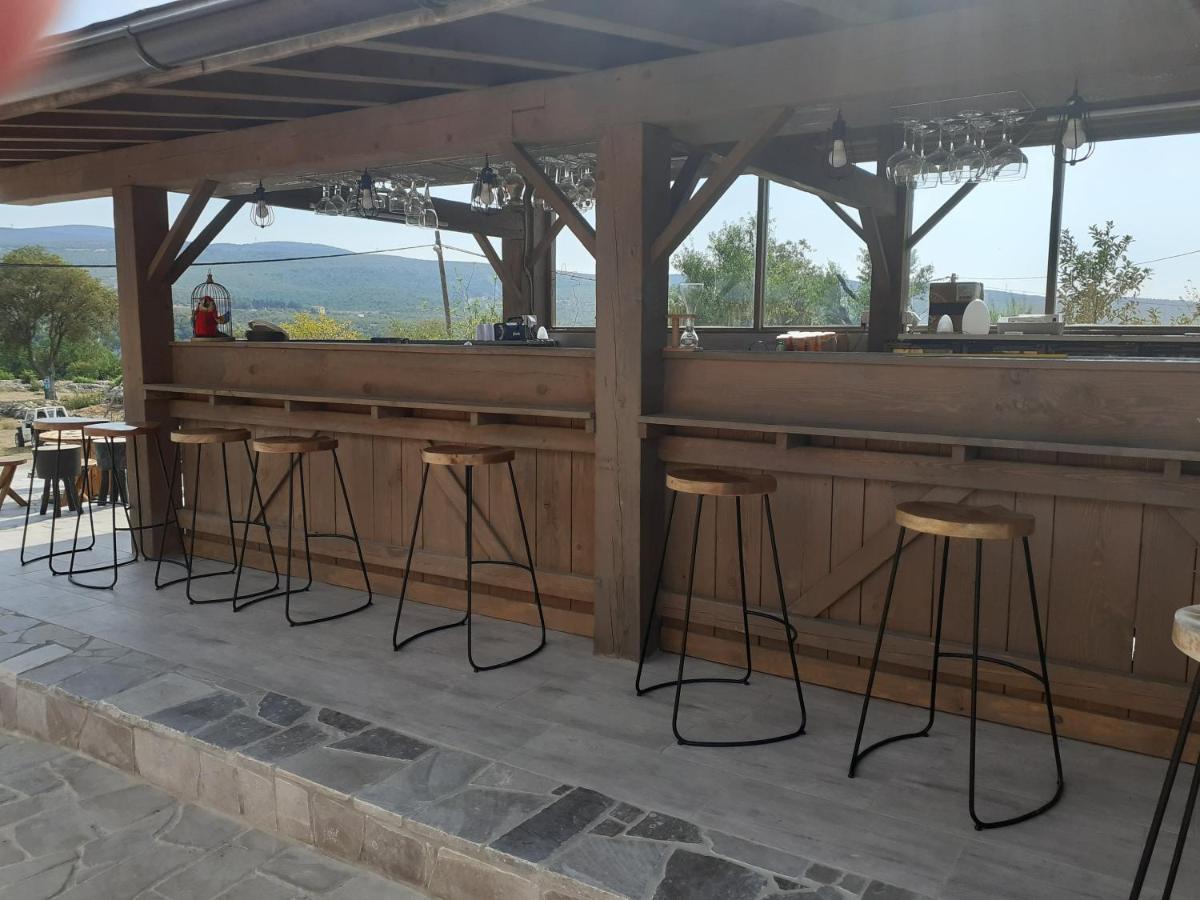 Hotel B&B Mama Mia โอเบรอควาซ ภายนอก รูปภาพ