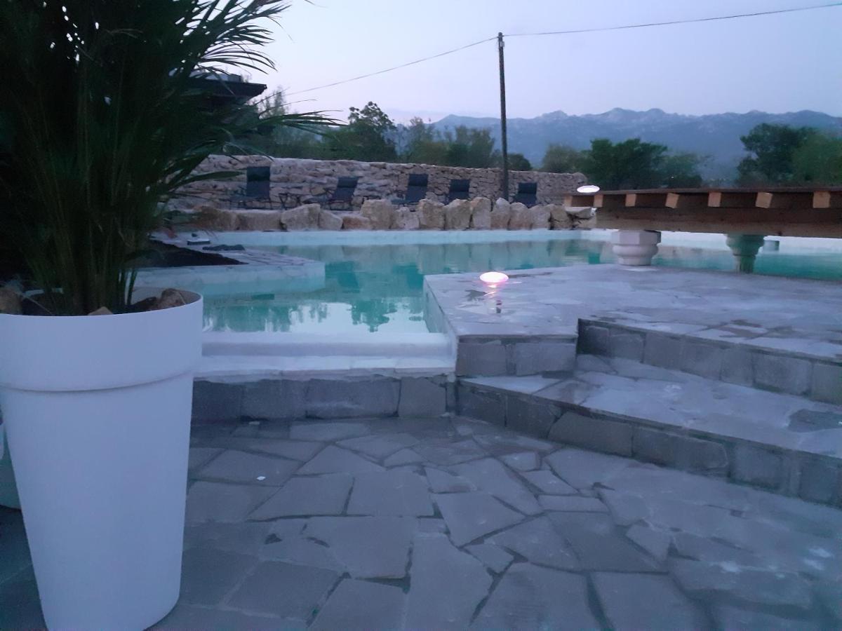 Hotel B&B Mama Mia โอเบรอควาซ ภายนอก รูปภาพ