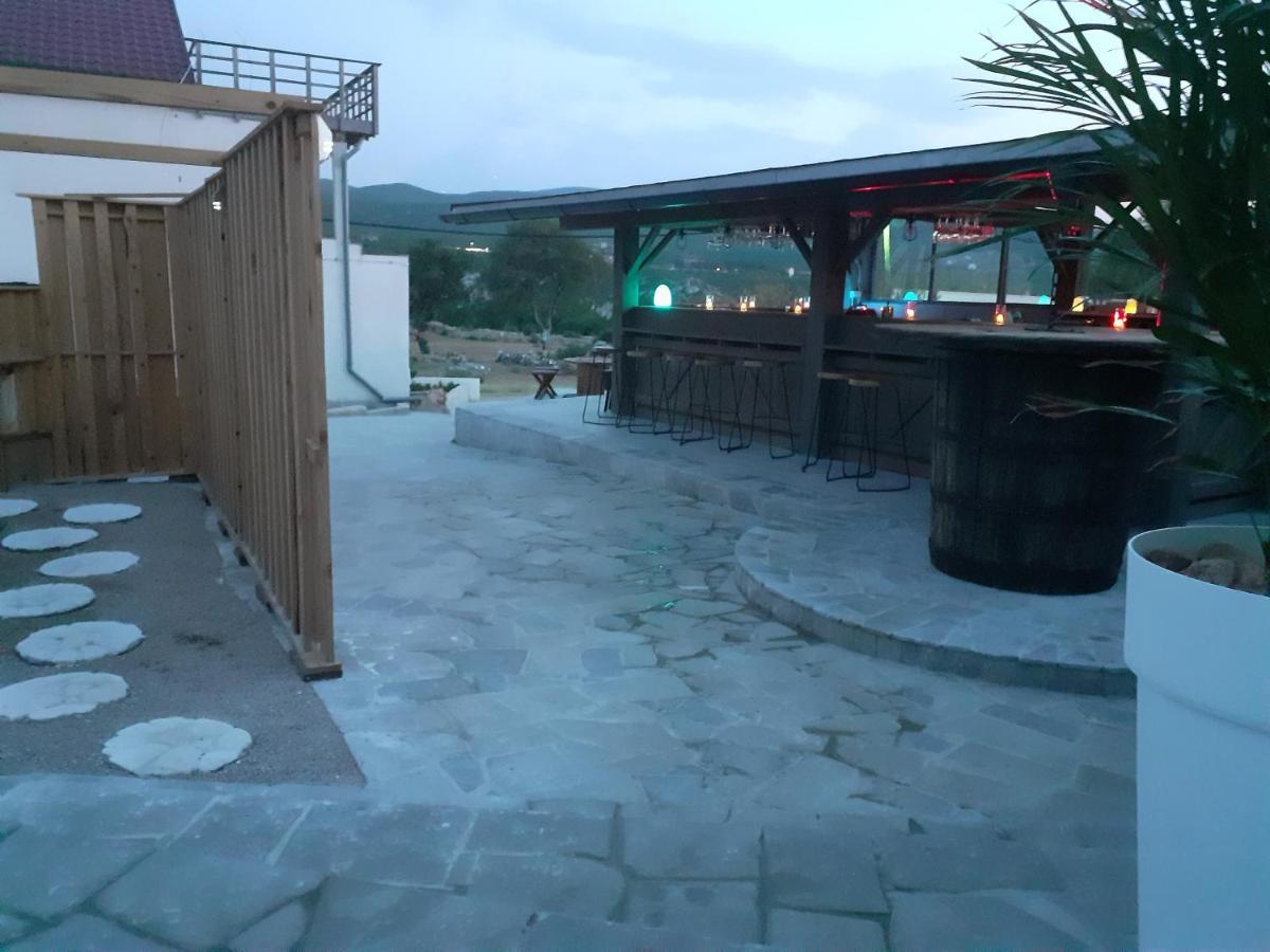 Hotel B&B Mama Mia โอเบรอควาซ ภายนอก รูปภาพ