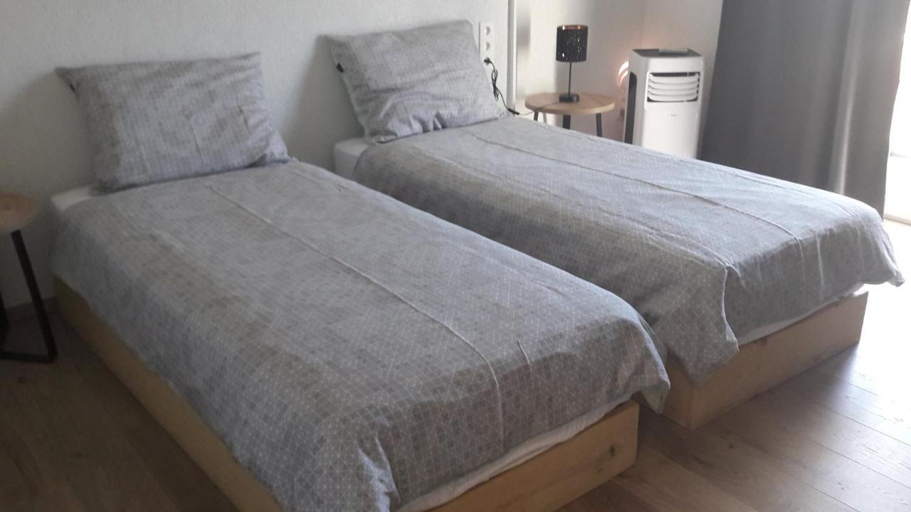 Hotel B&B Mama Mia โอเบรอควาซ ภายนอก รูปภาพ