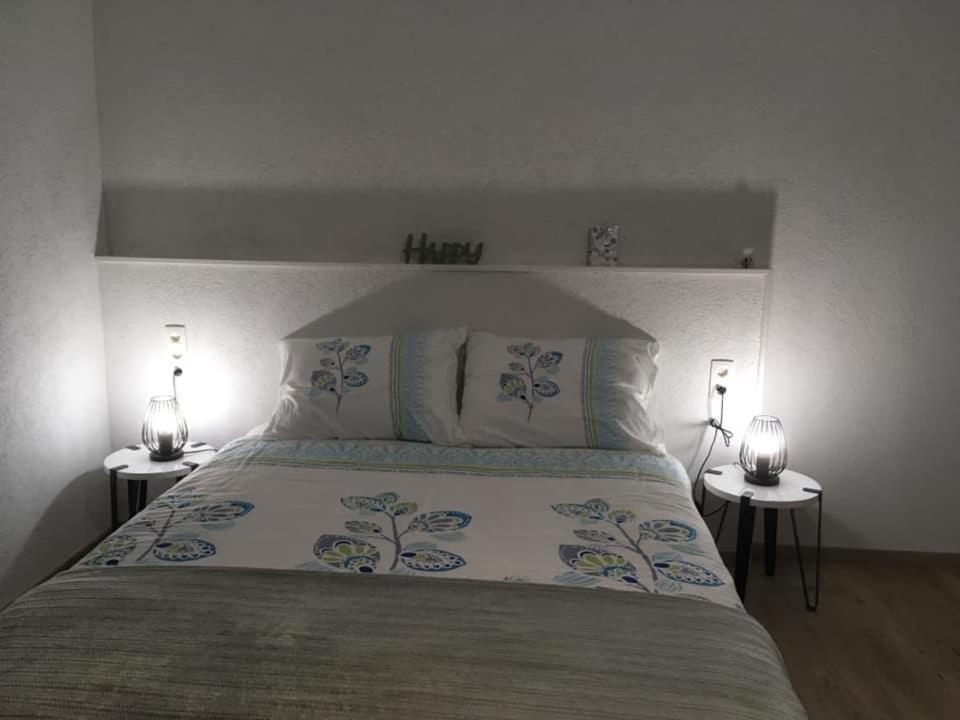 Hotel B&B Mama Mia โอเบรอควาซ ภายนอก รูปภาพ